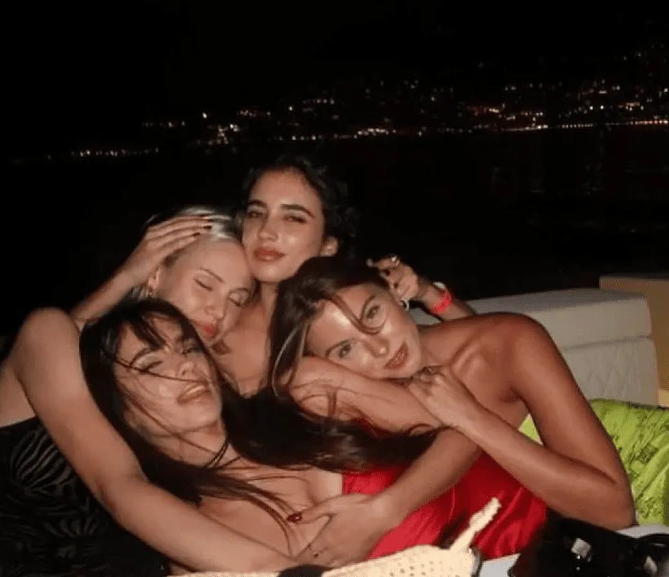 <em>Lucas R. (Sydney, Australia)</em>